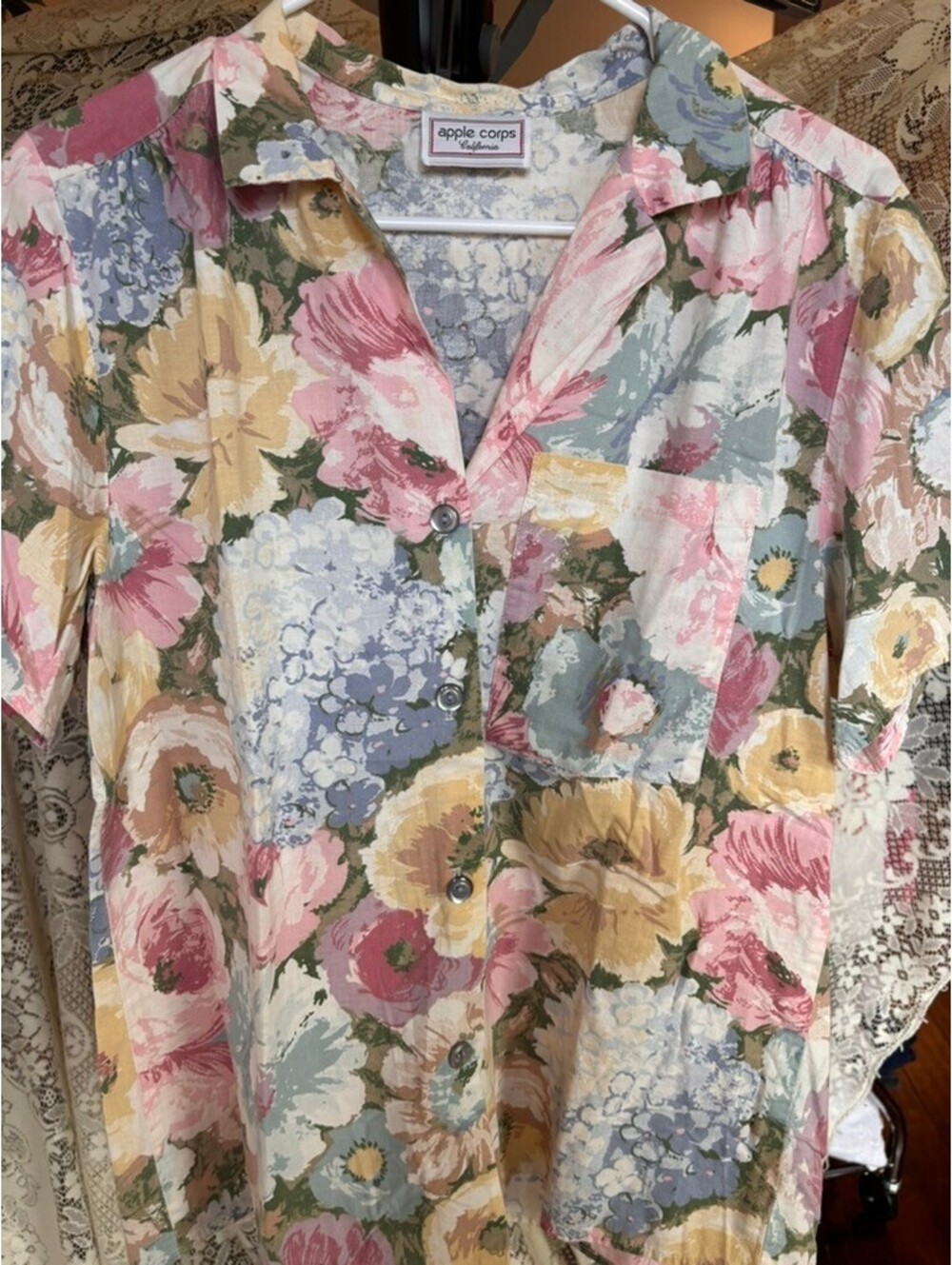 Vintage Apple Corps California Floral Button Up Shirt Cottagecore Oversized 90s